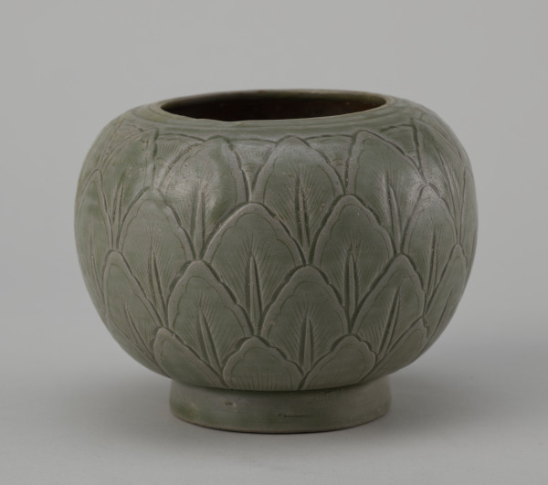 Yue Ware Globular Jar with Carved and Incised Lotus Leaf Design