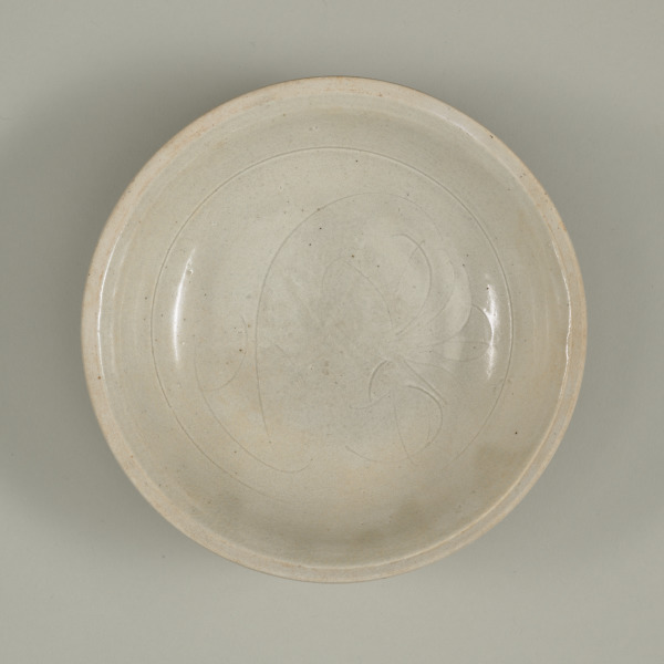 Dish with Incised Design and Carved Upright Petals Around Exterior