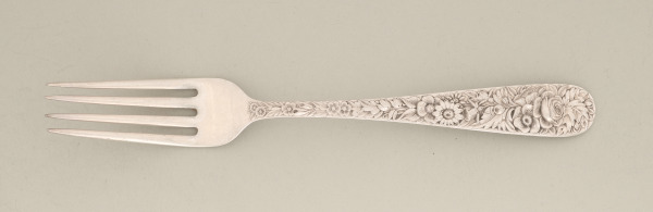 "REPOUSSE" DINNER FORK