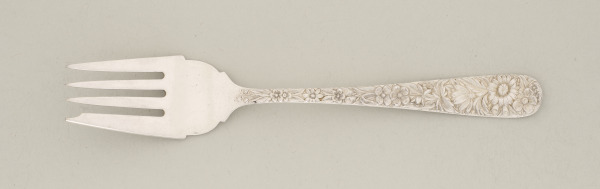 "REPOUSSE" SALAD FORK
