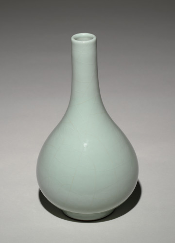 Hu-Shaped Vase