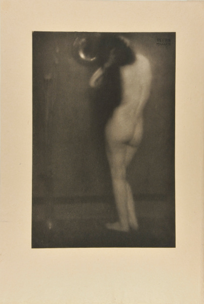 The Little Round Mirror