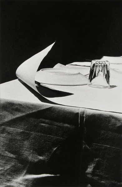 TABLE CLOTH/WINE GLASS