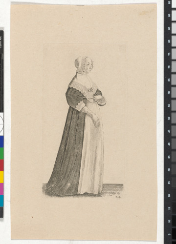 LADY WITH HIGH NECK WRAP