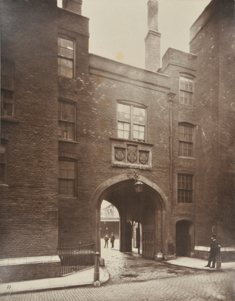LINCOLN'S INN, GATEWAY, 1518