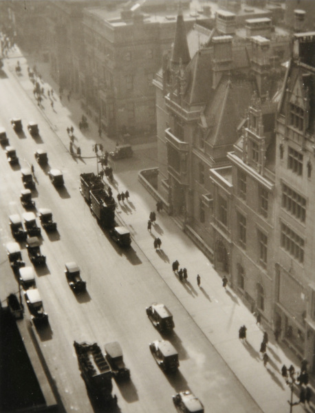 42ND STREET LOOKING TOWARD 2ND AVENUE