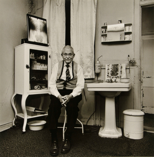 DR. ANDREW KUNKOWSKI