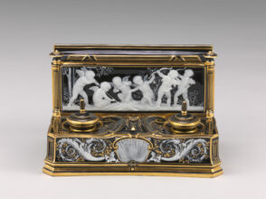 Inkstand