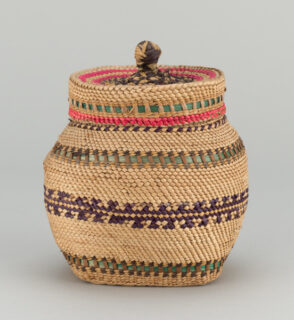 LIDDED BASKET