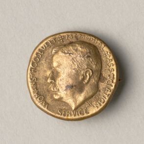 “Women’s Roosevelt Memorial Association for Service” Medal