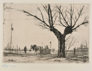 Traineau et arbre dépouillé