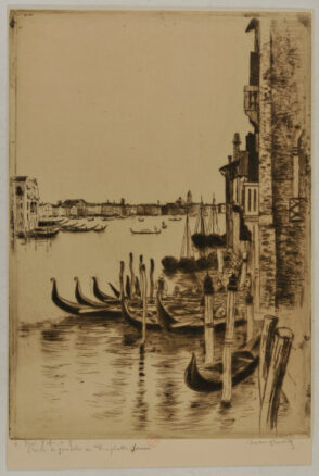 Station de gondoles au traghetto, Venise