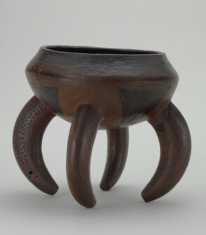 Four-legged Vessel for a Chief